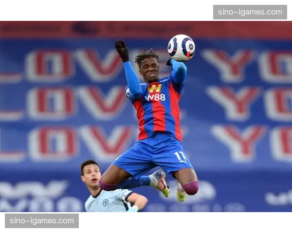 法国边卫特奥助攻犀利，左路走廊攻防平衡成德尚战术胜负手